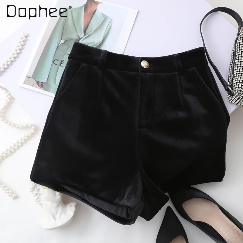 Women's Black Pleuche Shorts Outer Wear 2024 Spring Autumn and Winter New Retro High Waisted Short Pants Casual Bootcut Shorts