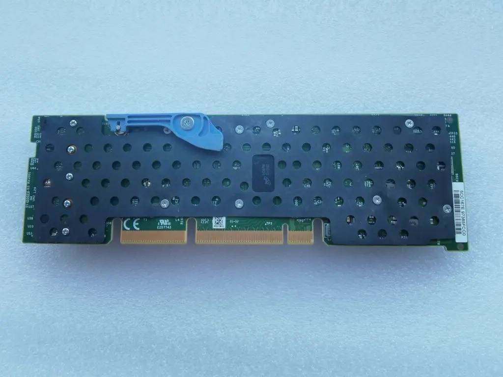 

UCSC-RAID-M5 2GB 12G SAS RAID контроллер