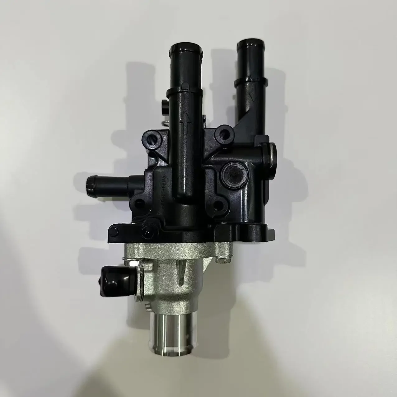 Metal/Plastic Engine Coolant Thermostat Housing Opel ASTRA ChevroletS CruzeS SonicS TraxS 1.8 1.6L 25192228 engine coolant thermostat