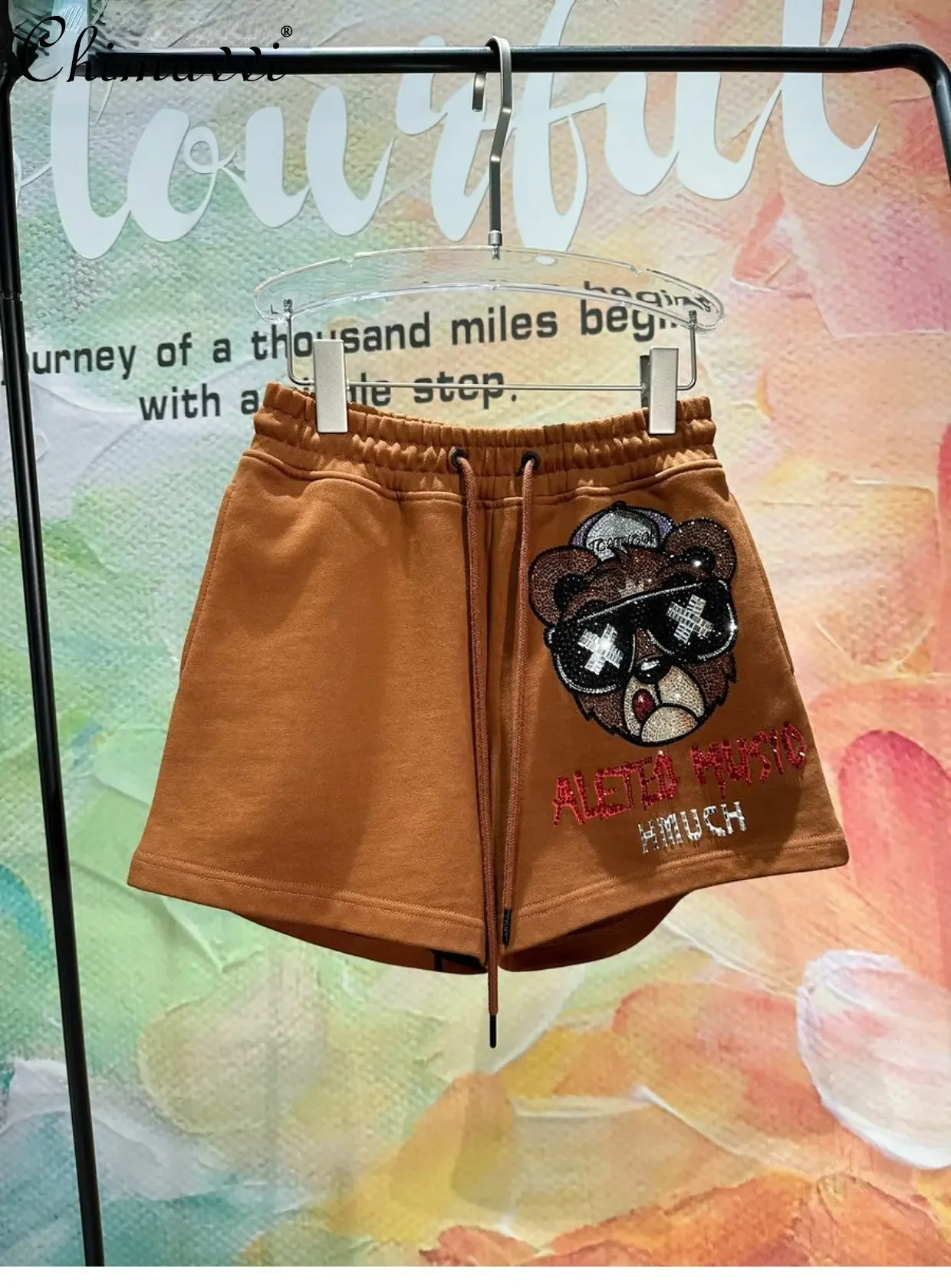 light-luxury-trendy-brand-little-bear-rhinestone-khaki-casual-shorts-womens-clothing-fashion-cartoon-elastic-waist-shorts-female