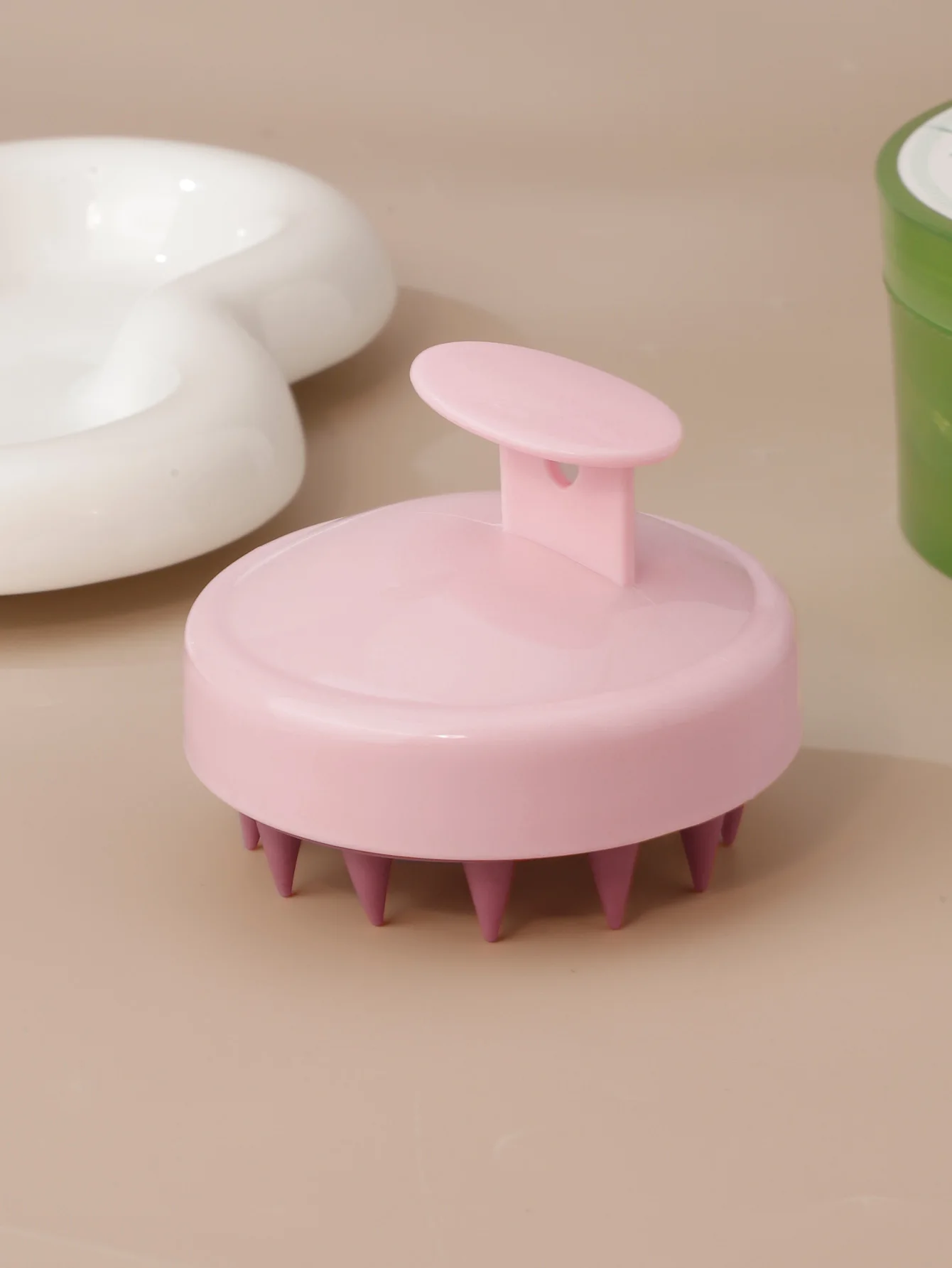 Single silicone shampoo brush small table straw clean scalp massage comb biodegradable hair care silicone massager