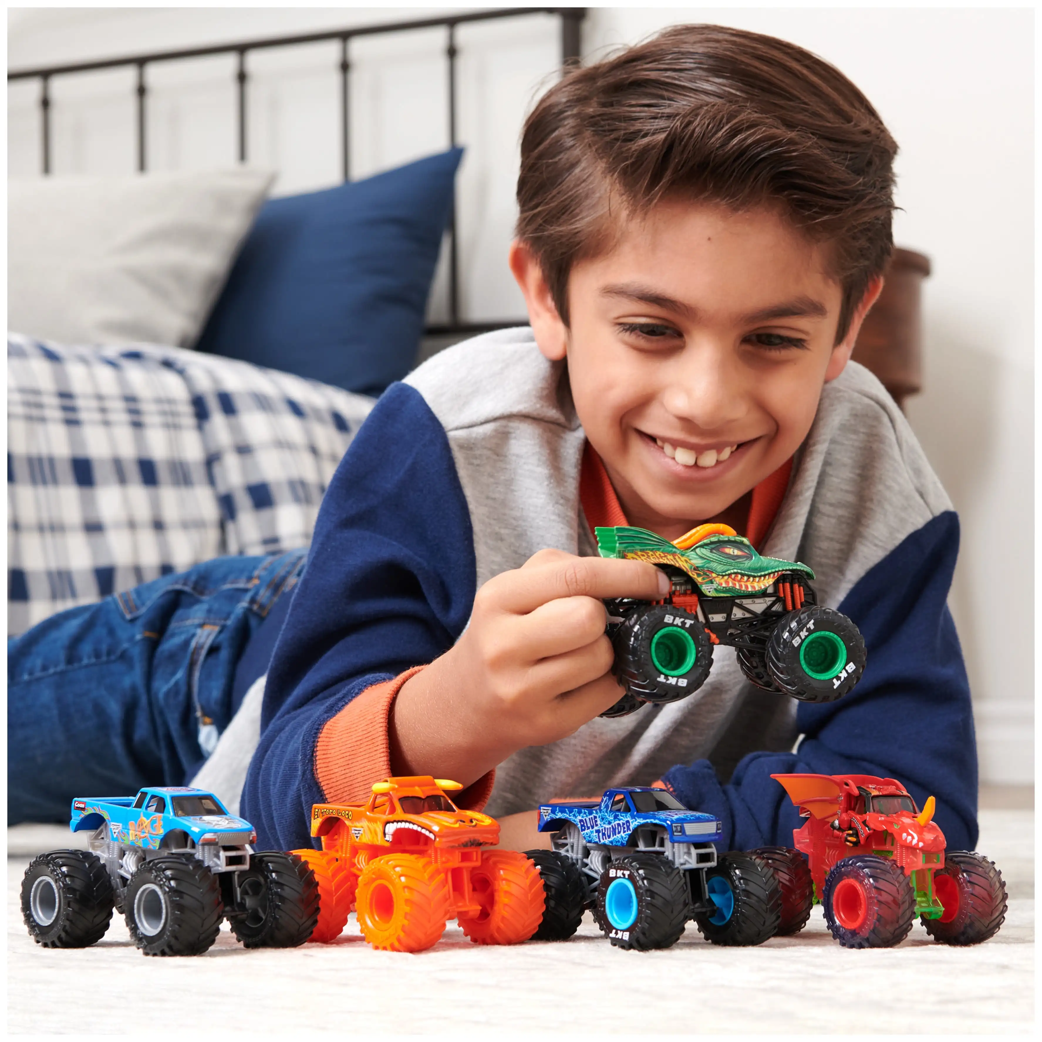 Monster Jam Grave Digger 1:64 Scale Die Cast Alloy Truck Toys Monster Mutt Earth Shaker Monster Truck Boys Off-Road Racing Toys 2