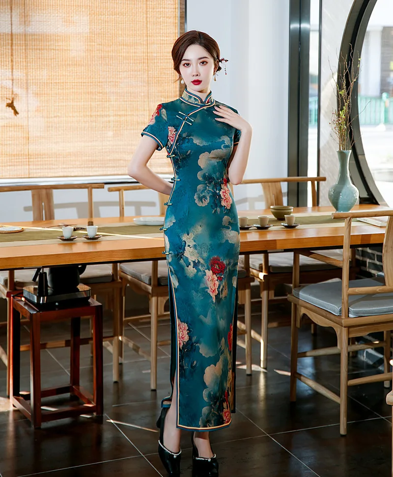 

Summer Mandarin Collar Short Sleeve Satin Cheongsam Elegant Traditional Chinese Handmade Buttons Long Style Qipao Size 4XL