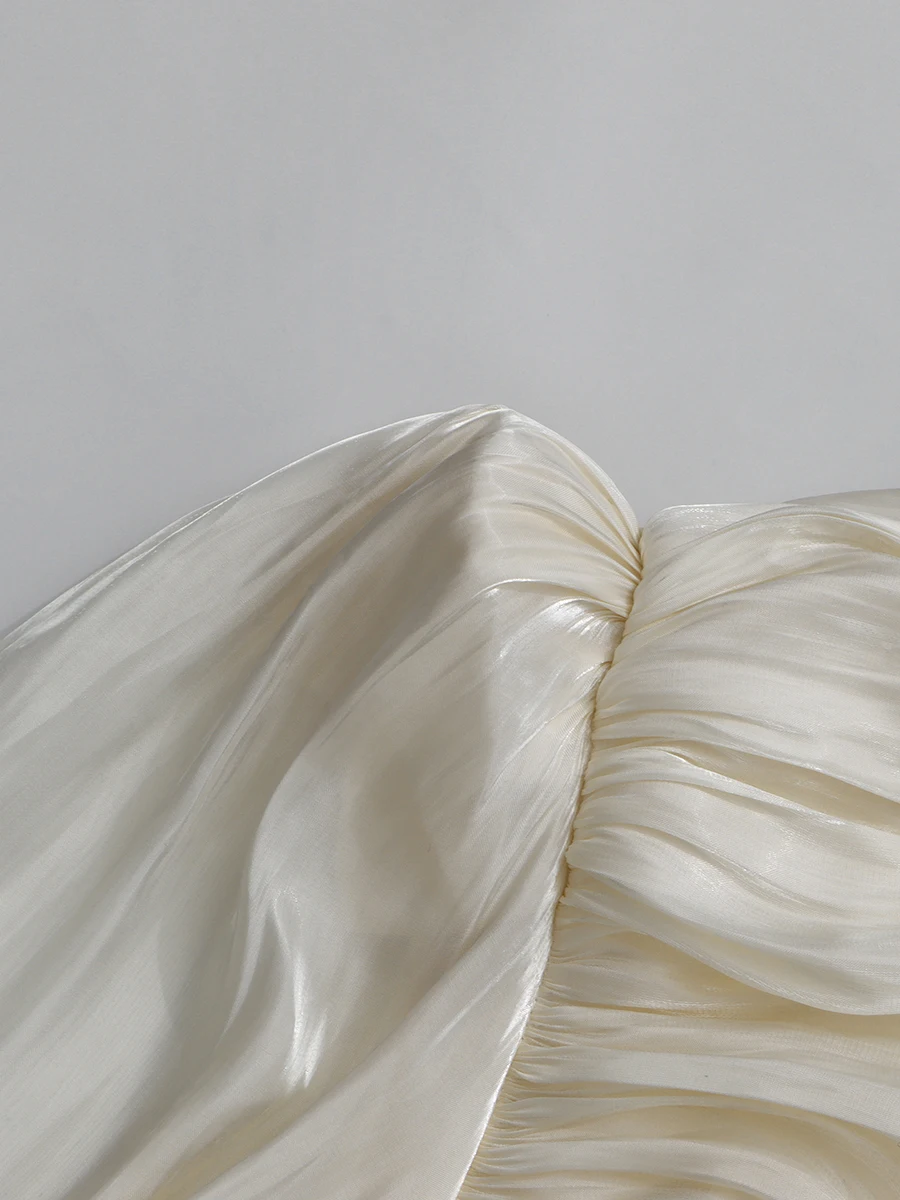 Back zipper detail on Spliced Folds Elegant Ruffles Dress plus size women wear