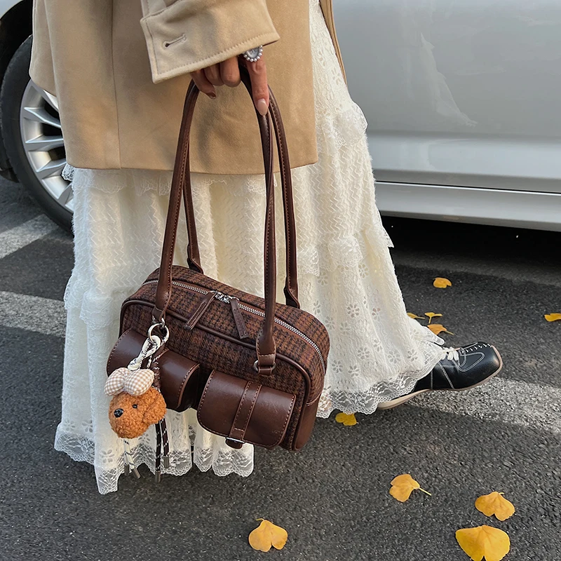 Women Underarm Shoulder Bag with Zipper Fashion Underarm Handbag Multi Pocket Underarm Bag for Travel Shopping Work Daily Use