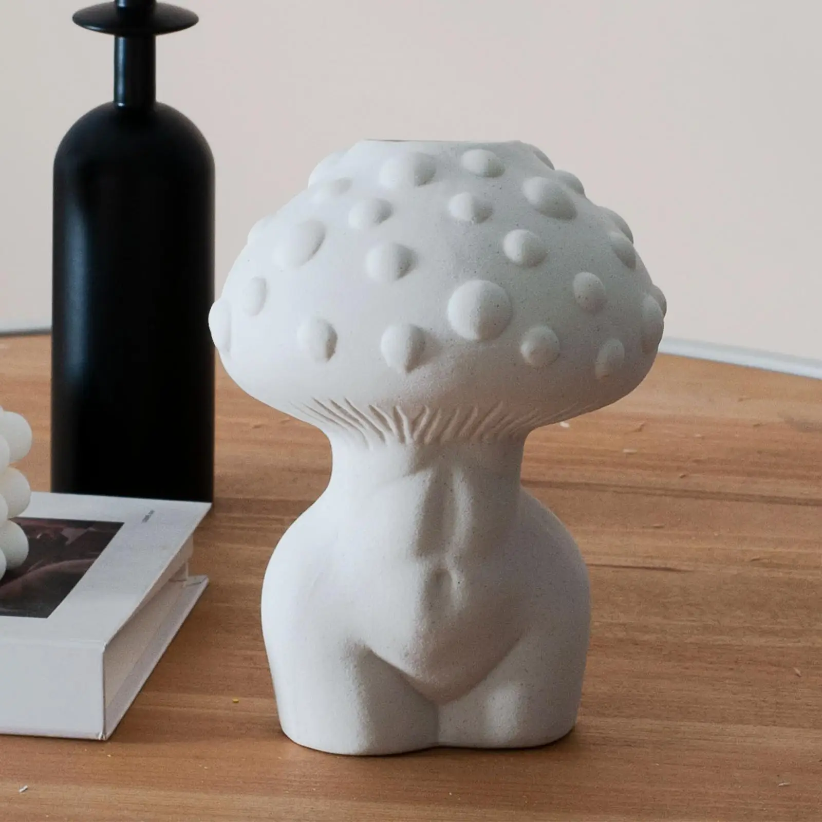 Mushroom Lady Body Vase Flower Vase Flower Arrangement Portable Minimalist Art Crafts Flowerpot for Outdoor Table Living Room