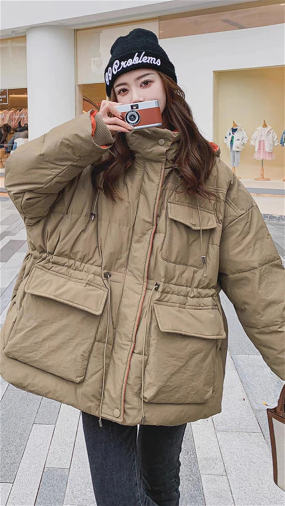 Рисунок 2 - Популярный зимний пуховик контрастных