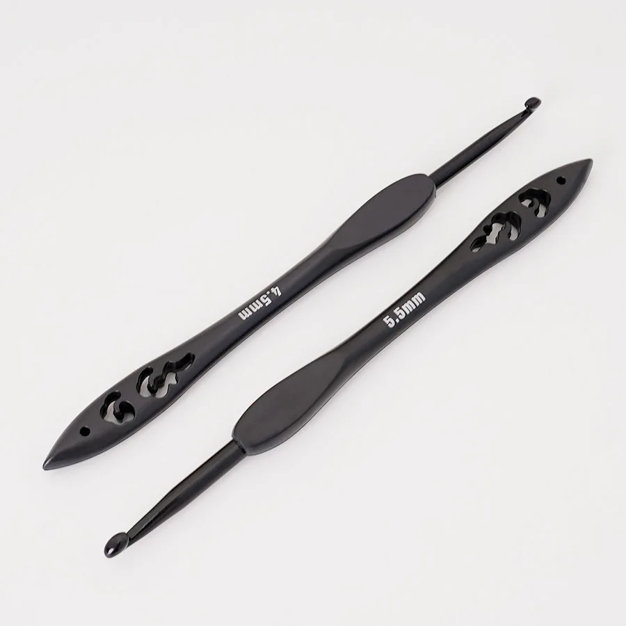 Crochet Kit Knitting Supplies Knitting Material Knitting Craft Supplies Knitting Tools OPP Bag Packing Black Plastic Handle Alumina Crochet Set A Set of 9 Pieces 2.0-6.0mm