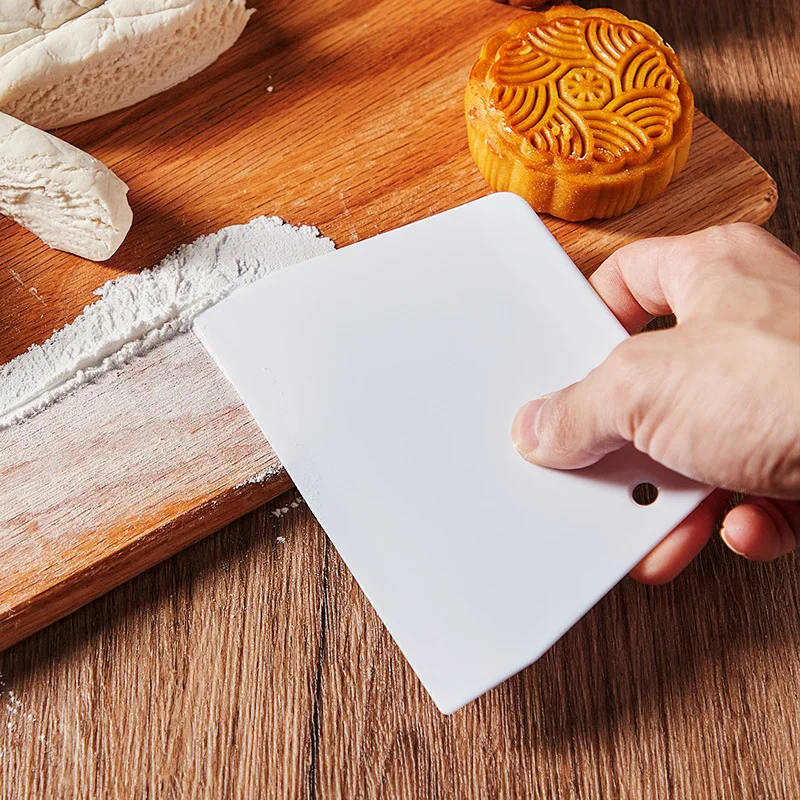 

Dough Bowl Trapezoidal Plastic Scraper Kitchen Scraper Food Safety Plastic Dough Cutter Hard Plastic Cutter Pizza Pastry Cake