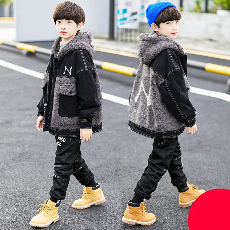 Рисунок 5 - Пальто для мальчиков