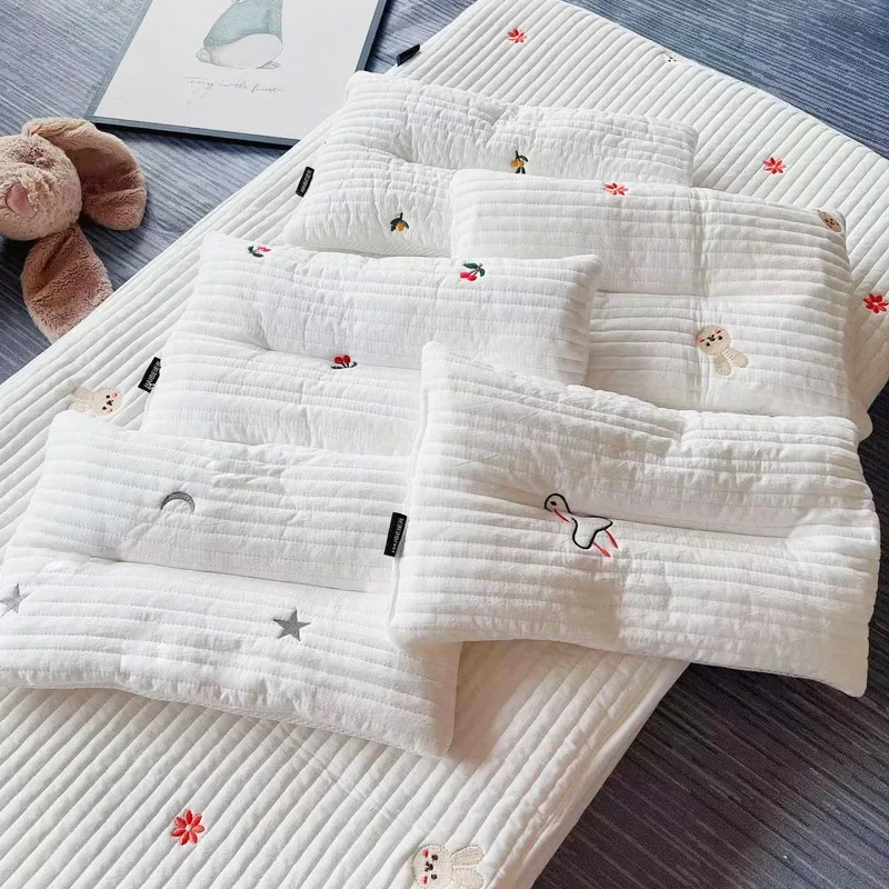 Pure Cotton Quilted 3D Breathable Mesh Washable Baby Pillow Soft Toddler Nap Pillow Newborn Infant Shaping Baby Cushion