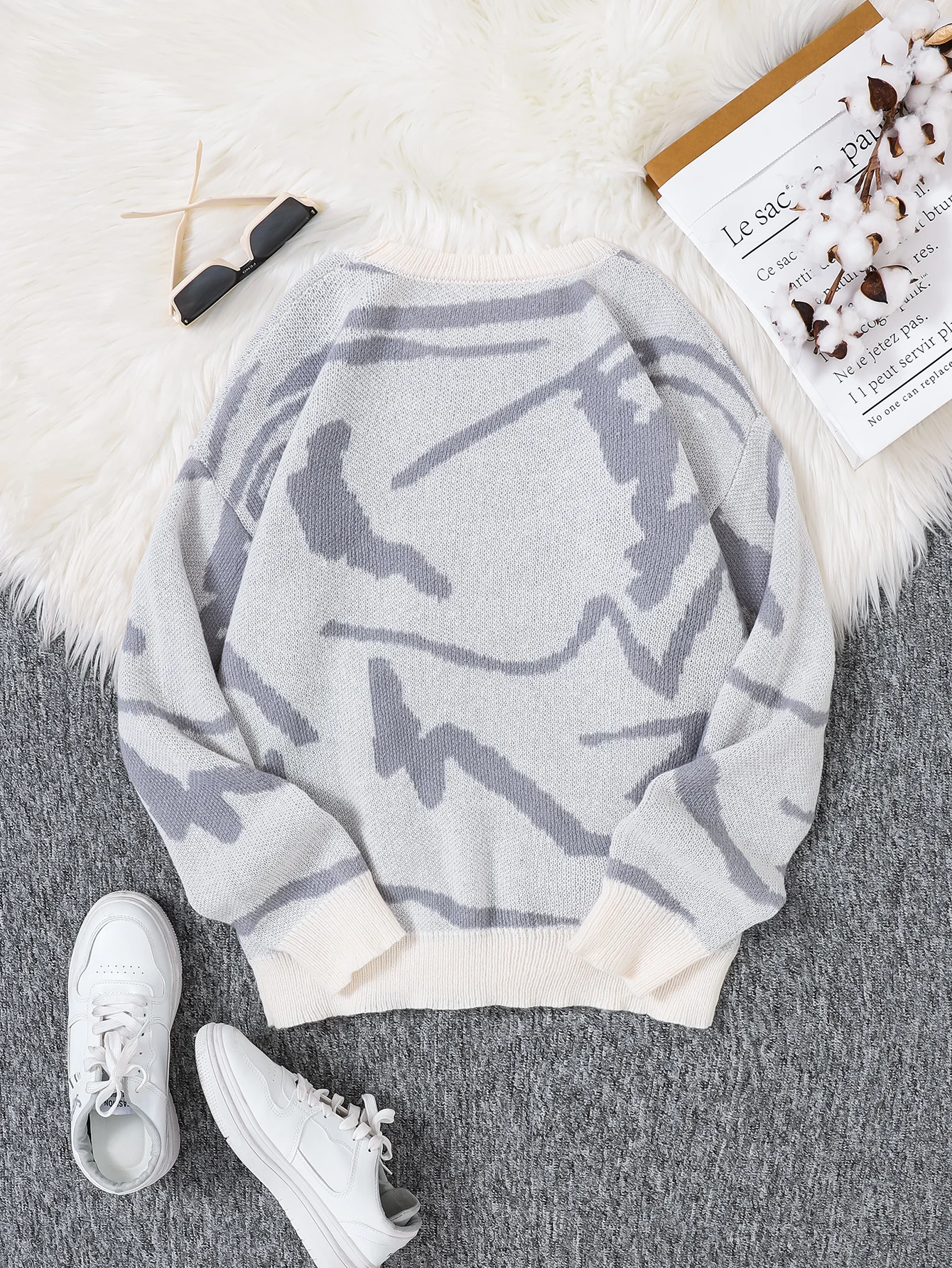 New Popular Spring Autumn Graffiti Jacquard Pattern Pullover Sweater Casual Round Neck Contrast Color Knitted Men's Pullover 2