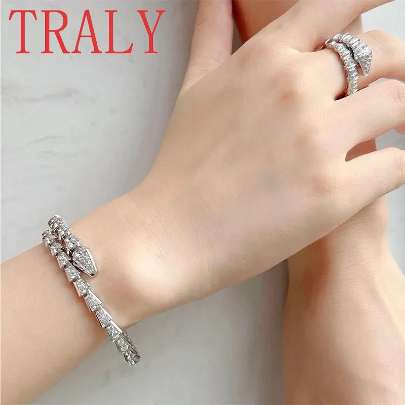 925 Sterling Silver Moissanite Diamond Snake Shape Bracelet Fashion High Quality Couple Bangle Customized Jewelry Gift for Women