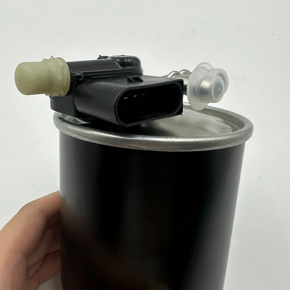 Fuel Filter A6420906052 6420906052 A6420903152 6420903152 For Benzz C350 CLS350 E350 GL350 Sprinter 2500 3500 OM642 WK820/14