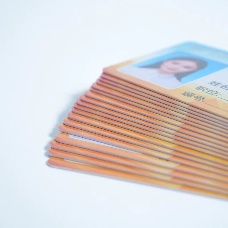 PVC 소재로 제작된 맞춤형 로고 명함, 1mm 두께 VIP 활동증, ID 카드, 멤버십 카드, 입장권, 걸이형 가능