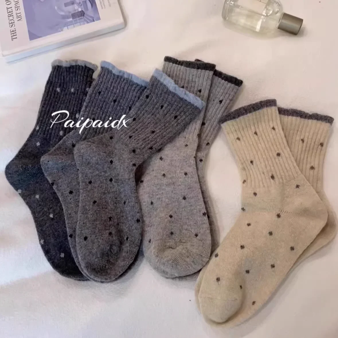 5 Paar Damen-Samtsocken mit Wellenmuster, mittellang, dicke Isolierung, warme, gemütliche Schlauchsocken für Frühling, Herbst und Winter, multifunktional – Detail 10