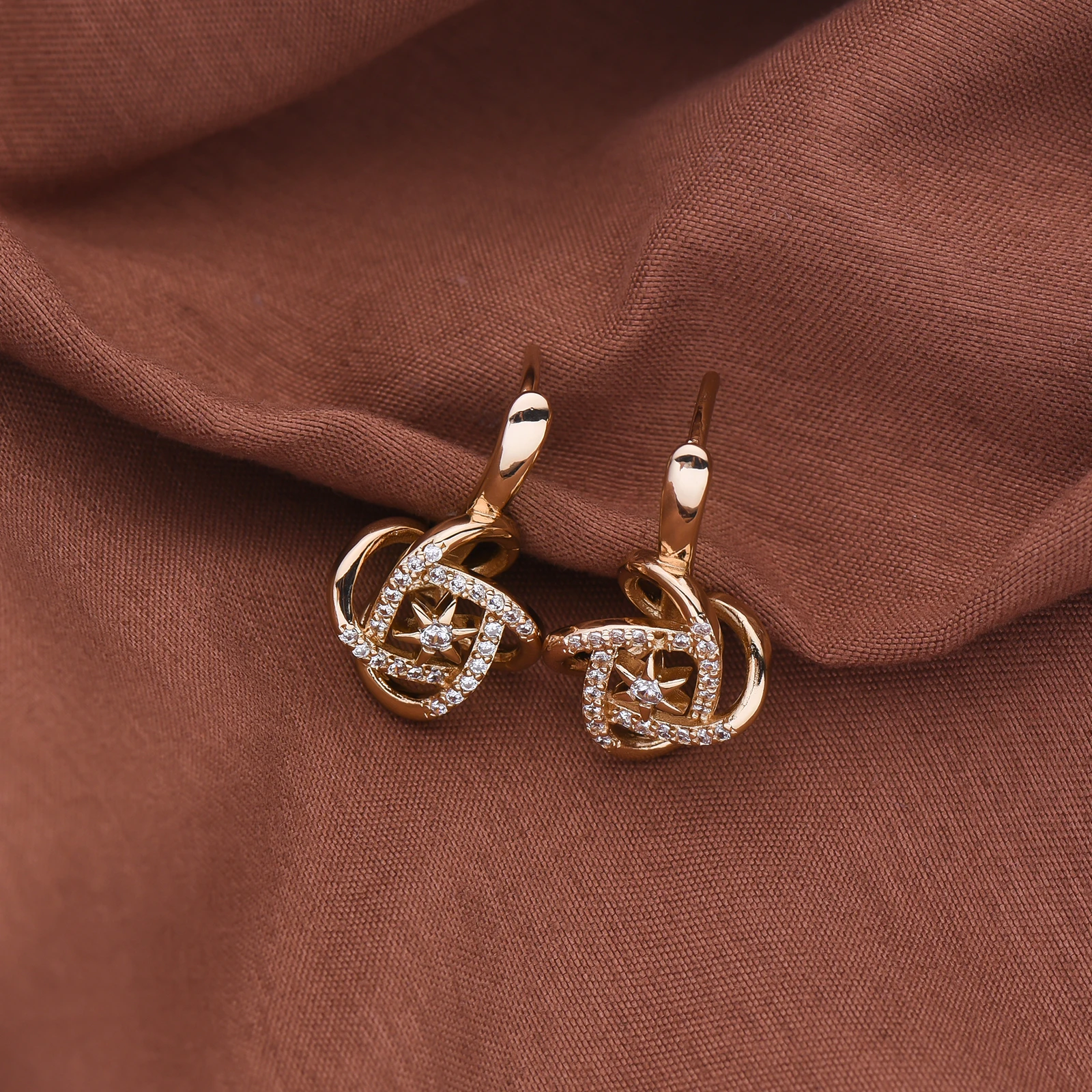 Versatile Wear Dckazz Earrings