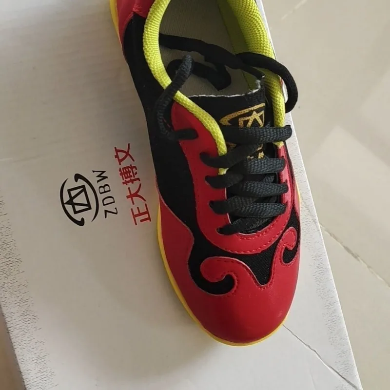Professional Martial Arts Shoes Men Women Black White Red Tai Chi Shoes Unisex Designer Kungfu Shoe Comfortable Kung Fu