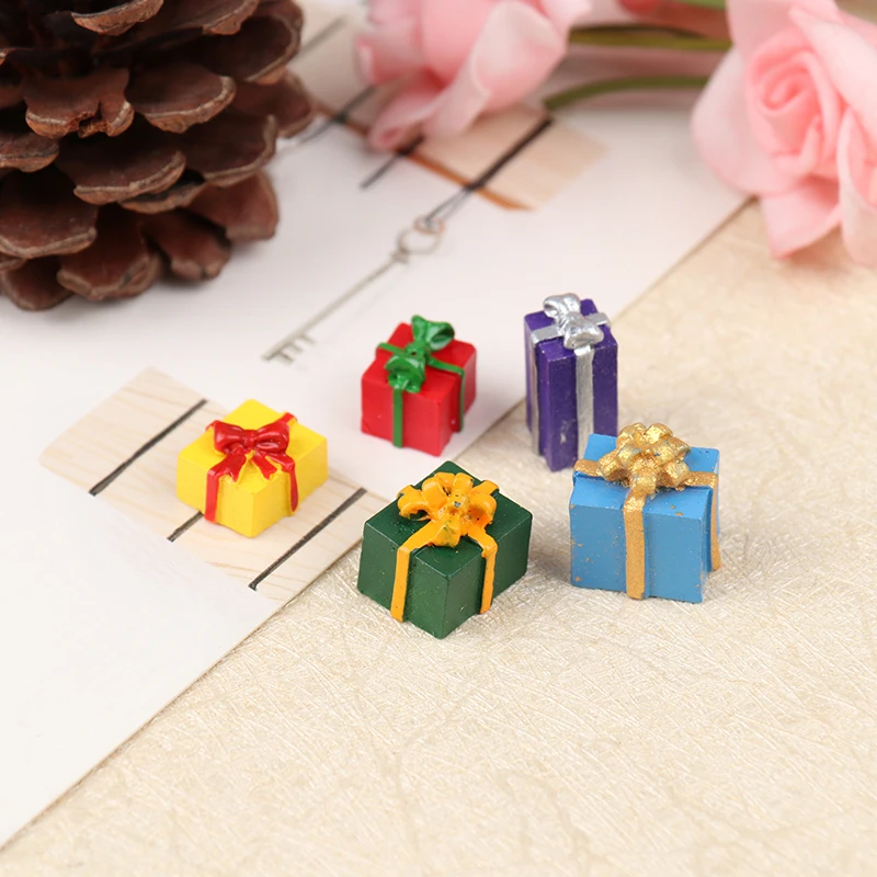 Miniature House Kit 1/3/5PCS Dollhouse Miniature Christmas Gift