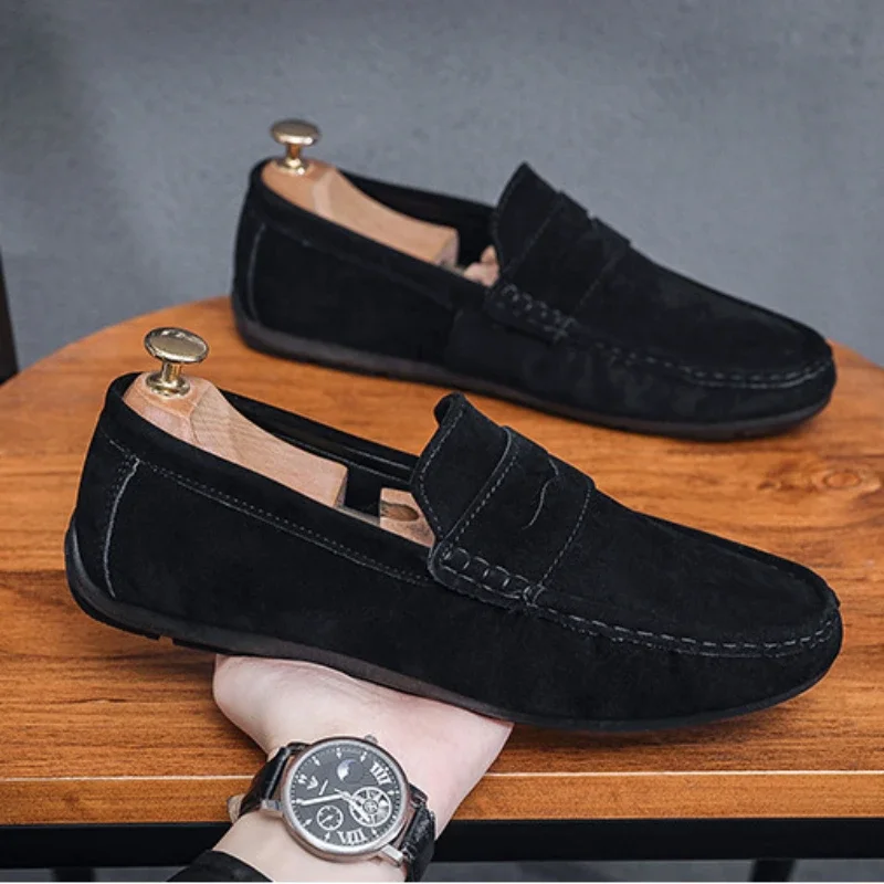 Men's Loafers Lightweight Breathable Casual Flat Driving Soft Sole Slip-on Business Moccasins