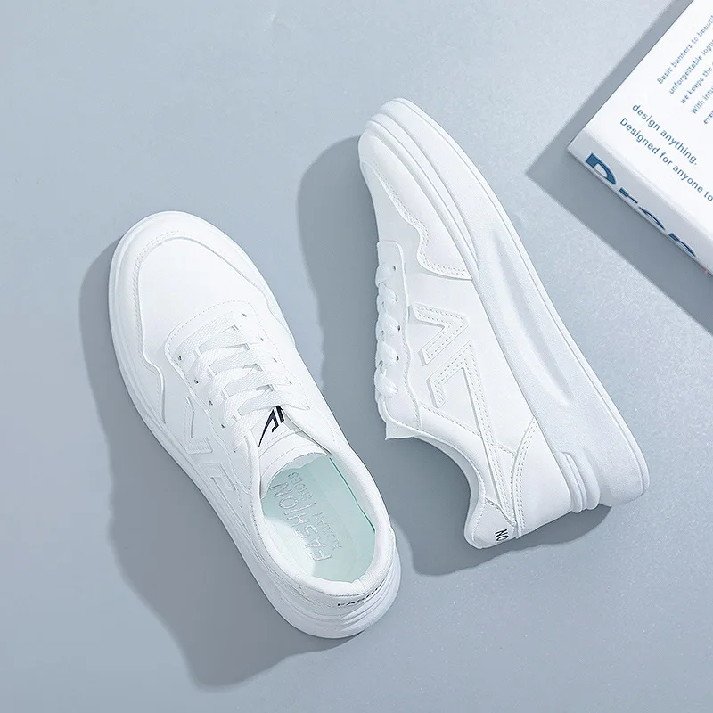 Fashion Women's Vulcanize Shoes New in Casual Classic Solid Color PU Leather Walking Trainers Woman Casual White Sneakers