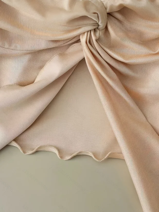 2026 Nouvelle Collection Été Chemisier Femme Sans Manches Sans Bretelles Coupe Slim Sexy Q3993