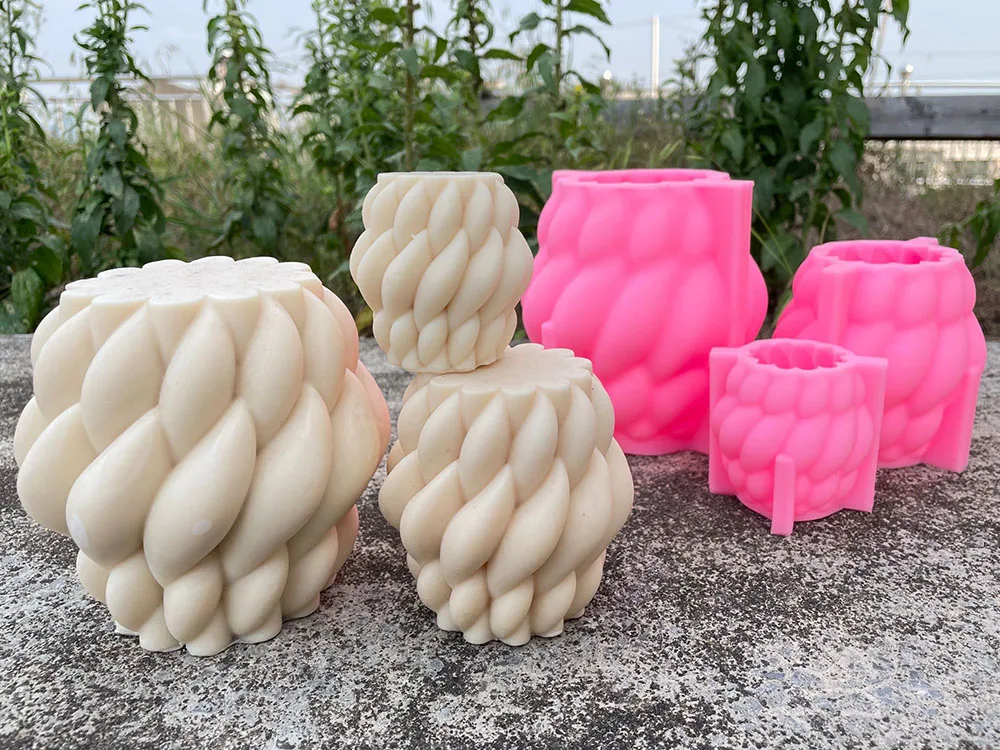 Description Picture 5 of itemRotating 3D Raindrops Candle Silicone Mold Geometric Crafts Art Abstract Candle Making Tool DIY Soap Resin Mold Gifts Home Decor