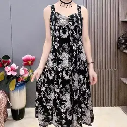 Elegant V - Neck Slip Midi Dress with Vintage Floral Design - XXXL (Floral)