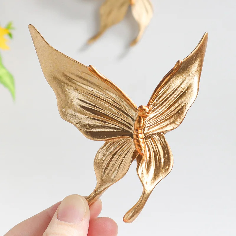 Whimsical Butterfly Wall Decor for Home and Party Elegance