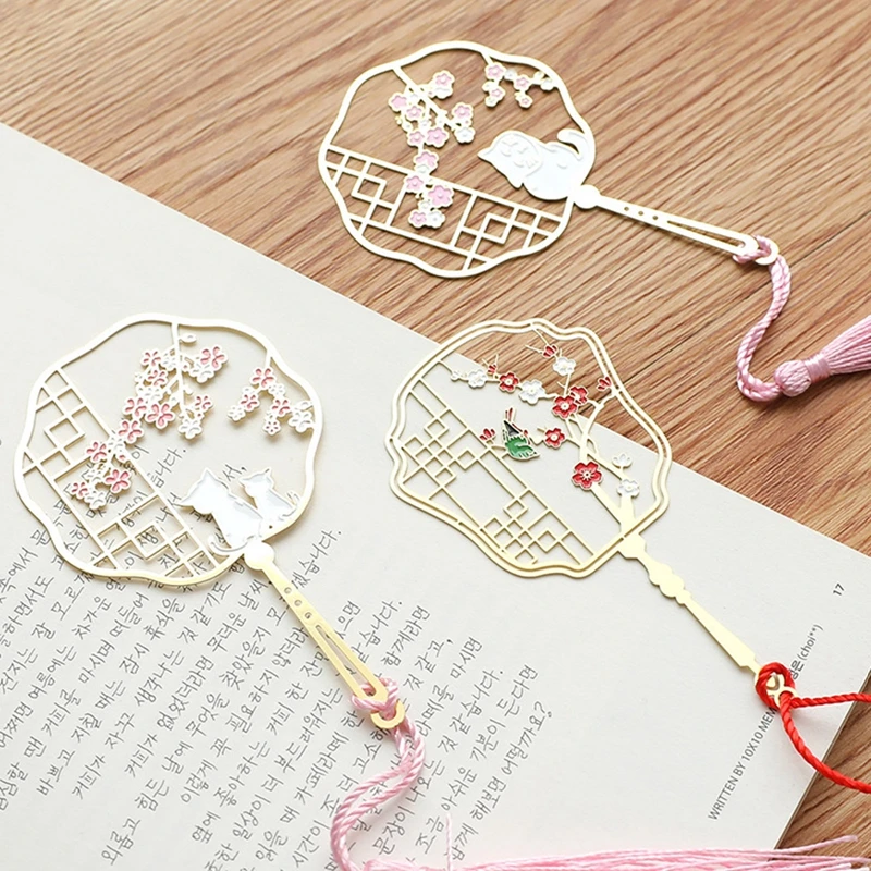 

Chinese Style Metal Flower with Tassels Bookmark Exquisite Hollowed Out Fan Shaped Bookmark Learning Supplies Teachers Day Gift