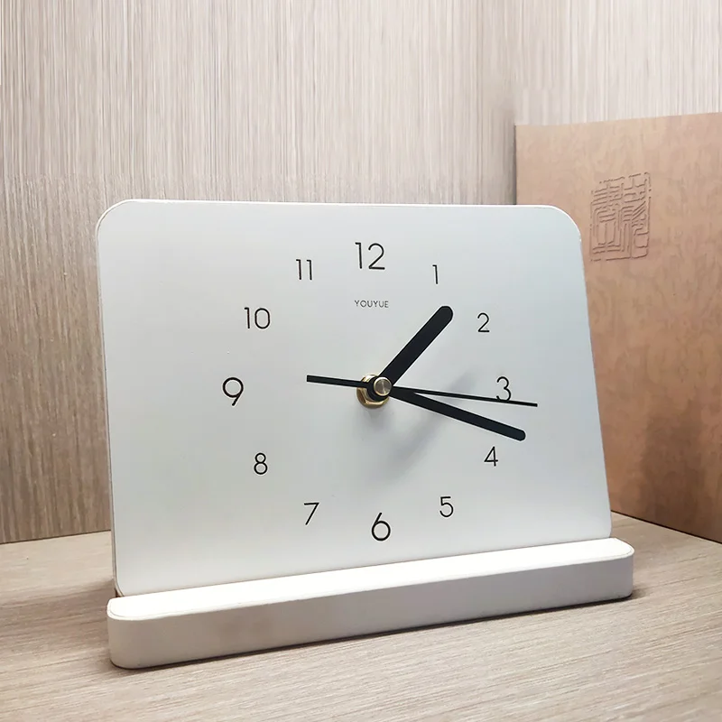 

Creative wooden silent simple desktop clock ornaments ins mini bedroom living room clock home desk clock