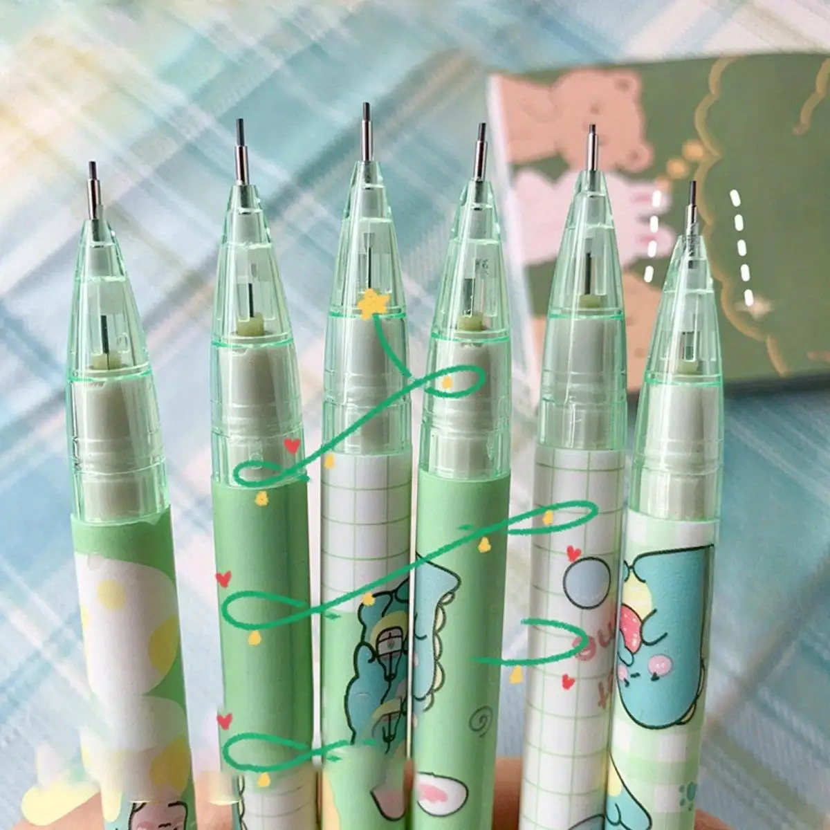 Set di 4 matite automatiche colorate da 0,5 mm e 1 portaminuta - immagine 3