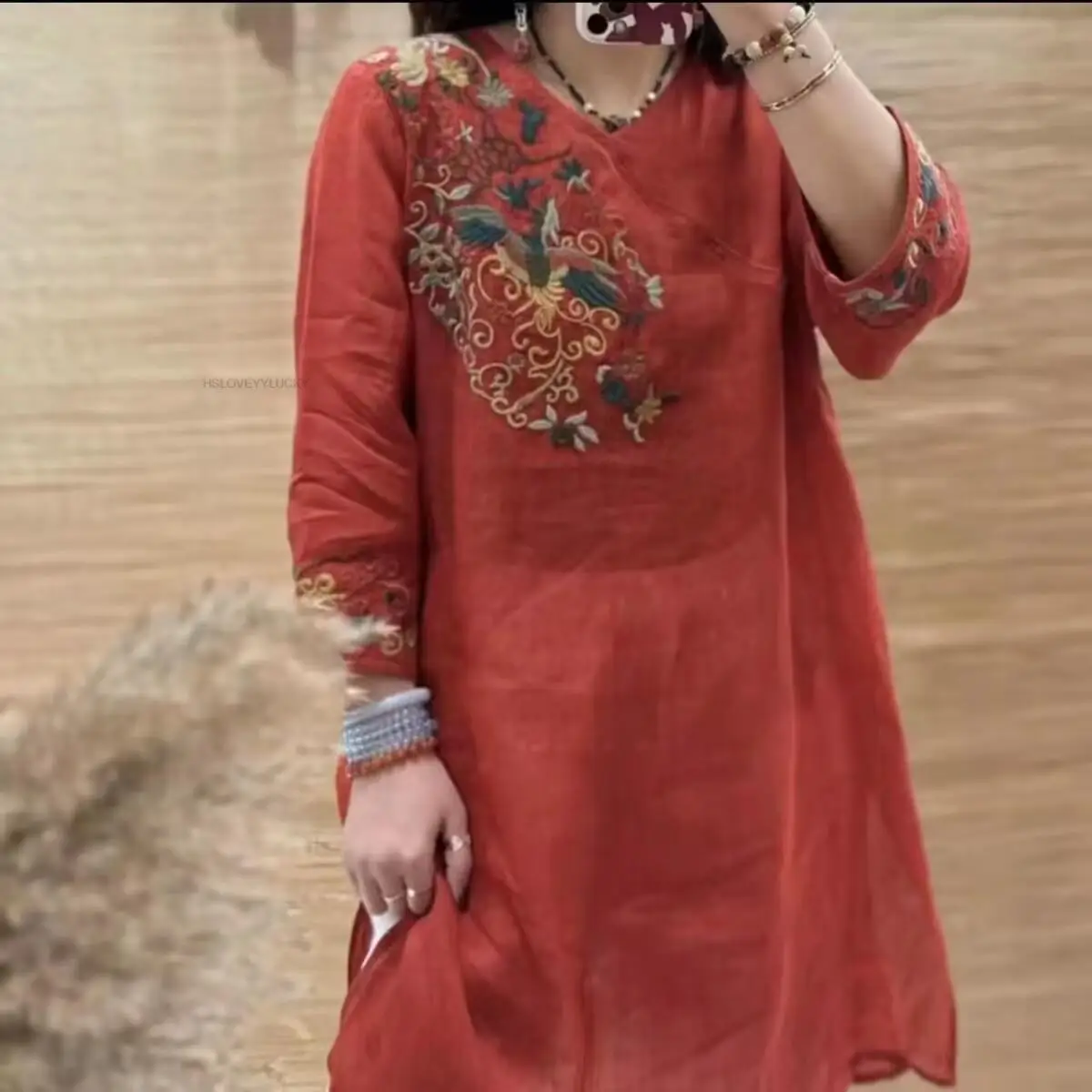 Рисунок 3 - Китайское улучшенное платье Чонсам