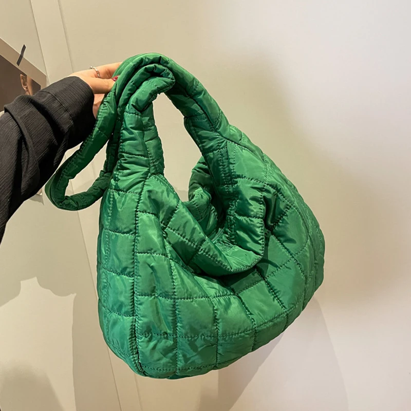 Fashion Ladies Shoulder Bag Female Cloud Casual Personality Large Capacity Nylon Crossbody Bag Commuter Totes