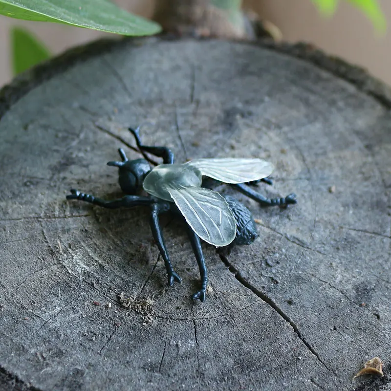 Flying Toy 12pcs Insect Simulated Model