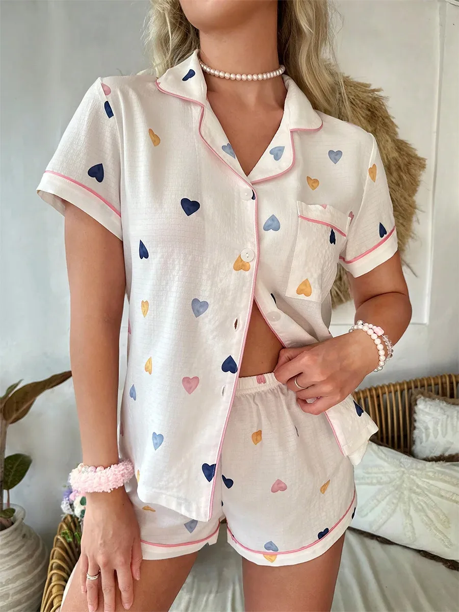 

Women's Summer Loungewear Set Cute Heart Print Short Sleeve Notched Lapel Buttons Tops with Elastic Waist Shorts 2 Pcs Sleepwear