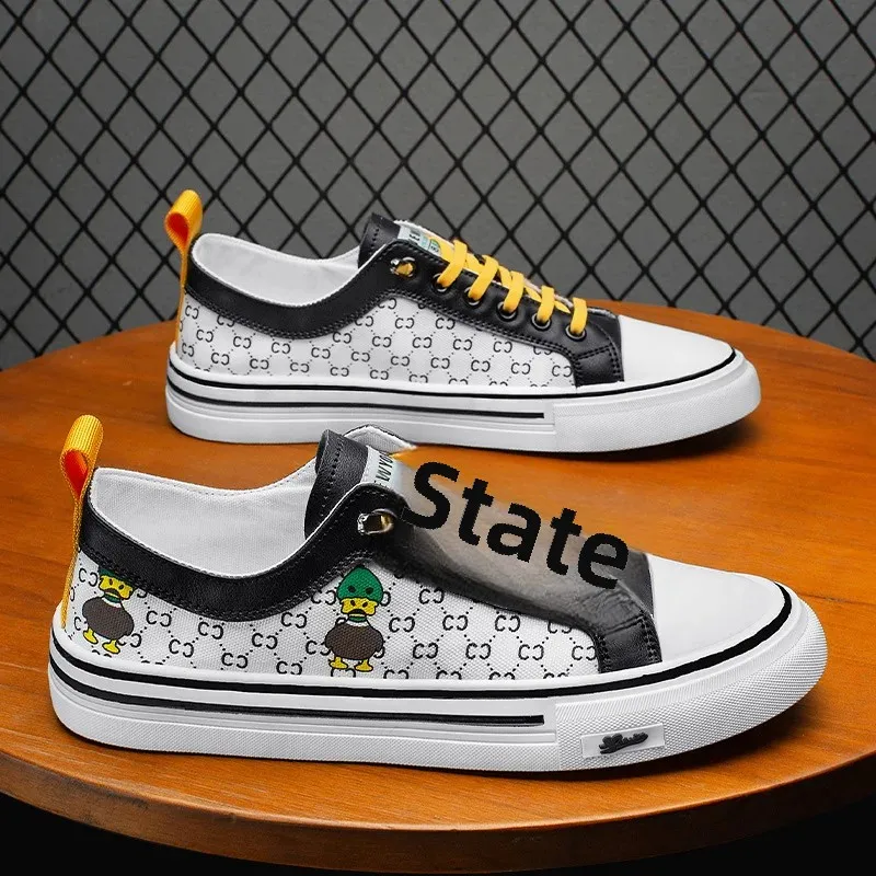 Men's Summer Breathable Canva Shoes Fashionable Trendy Student Board Shoes Vintage British Men's Shoes Rubber Shoes Sporty White 3