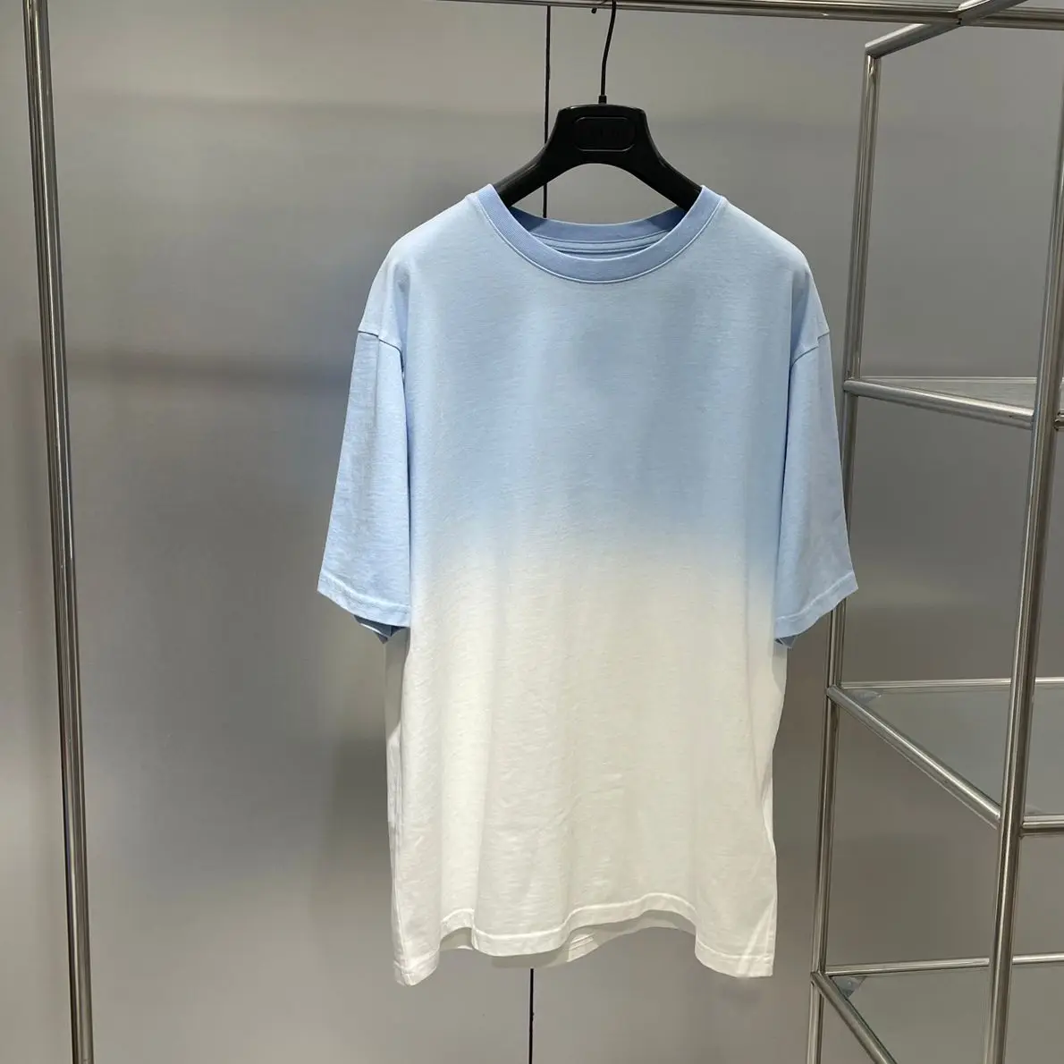 Luxury Summer 2022 Casual Style Yellow Blue White Gradient Tie Dye Design Loose Fit Men's And Women's Same brand T Shirt 60101 |