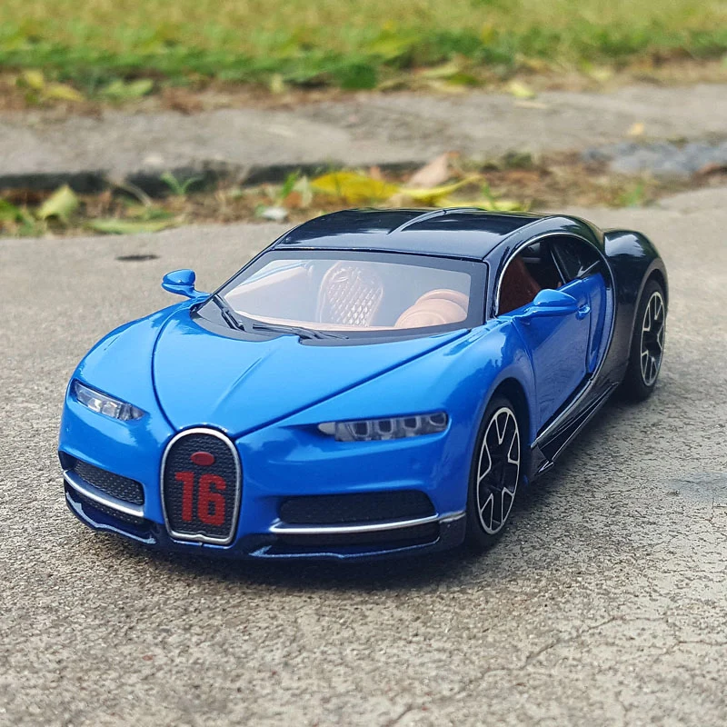 

1:32 Scale Bugatti Chiron Alloy Car Diecasts Toy Vehicles Car Model Metal With Pull Black Sound For Kids Gifts Toys