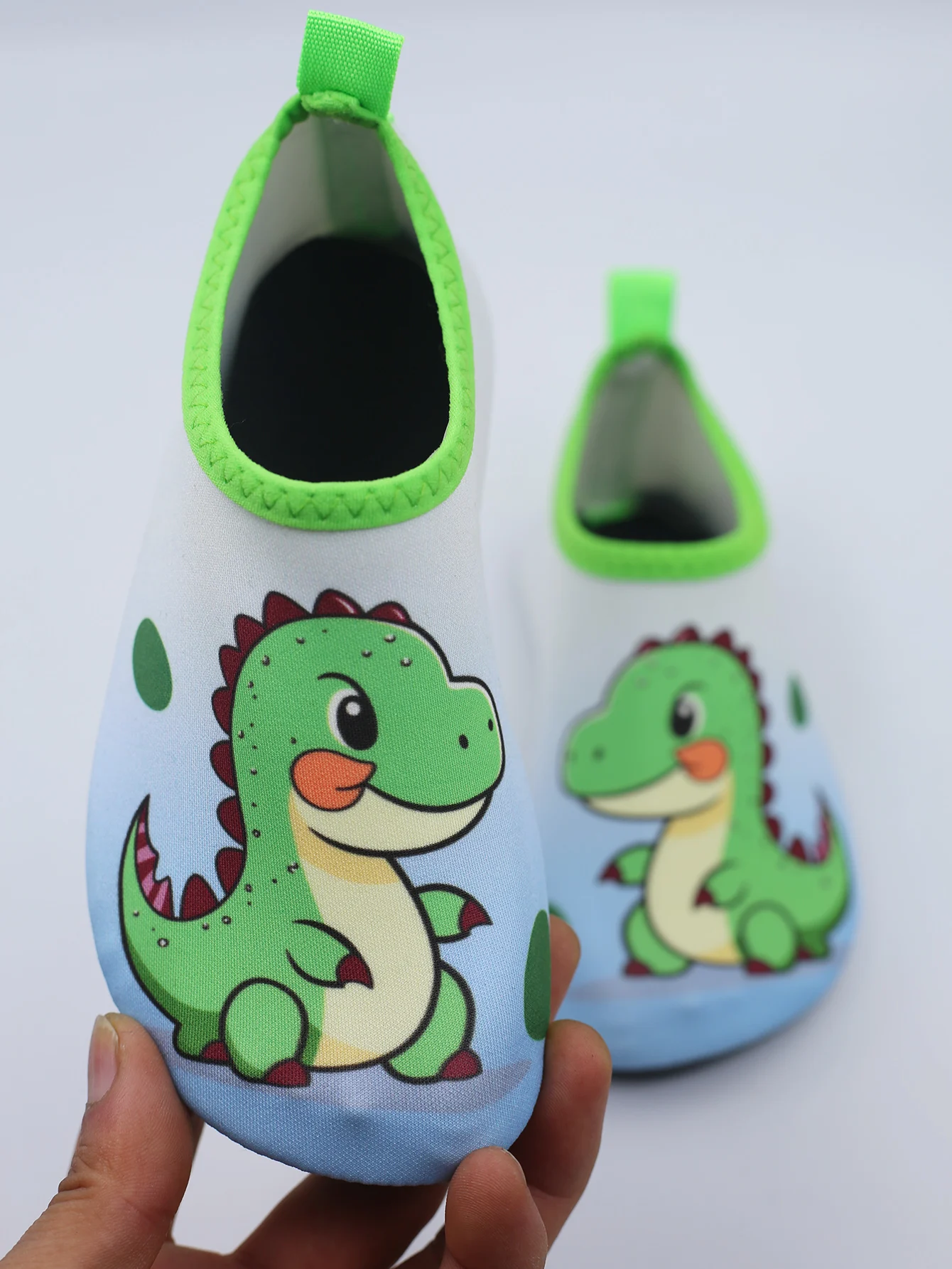 Dinosaur Series Children's Beach Shoes, Lightweight Non-slip Fast Drying, Suitable For Swimming, Walking、Yoga、Indoor