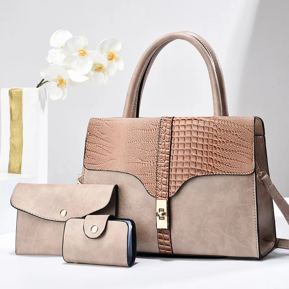 Europe and the United States atmospheric three-piece set mother handbag Mother bag high quality fashion crossbody bag hold bag c
