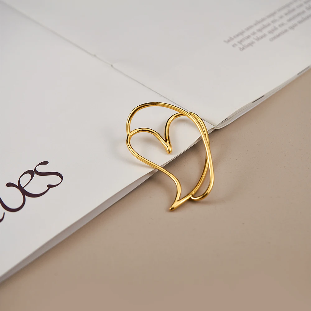 ENFASHION Cutout Heart Ear Clip For Women 18K Plated Gold Aretes De Mujer Ear Cuff Fashion Jewelry Travel Party Dropship E231458