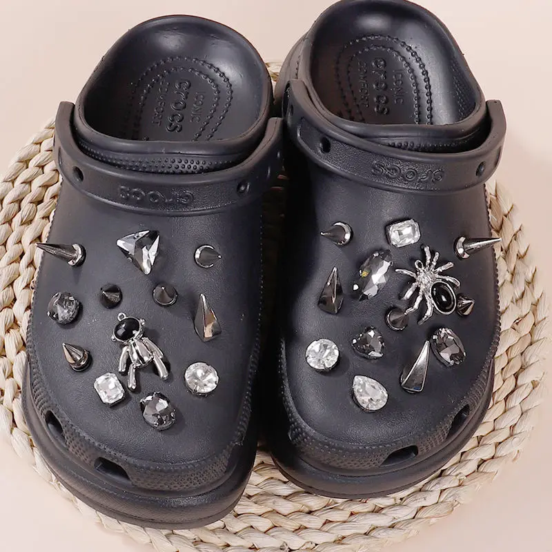 Buy Wholesale China Pvc Shoe Charms Letters Design Pvc Kids Croc Shoe  Decoration Charms & Pvc Shoe Charm at USD 4.99 | Global Sources