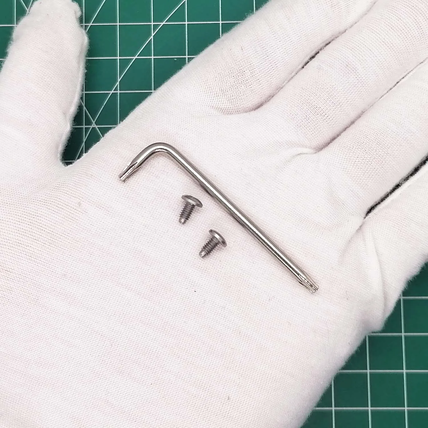 2 Pezzi Di Ricambio 416L Steel Hard Wire Cutter Inserti Viti Torx Per Leatherman Supertool 300 Surge Wave Rebar Signal