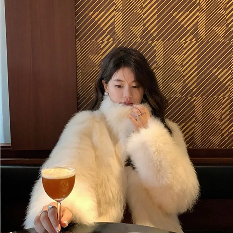 Autumn and winter new imitation fox hair fashion Korean style fashion versatile fur female winter short section fur short coat