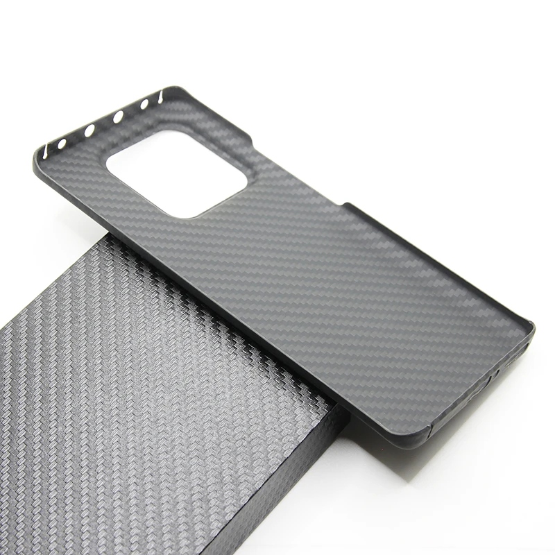 miumiu iPhone13proケース
