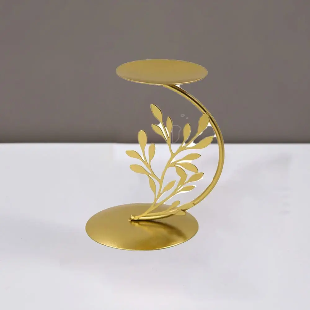 Description Picture 5 of itemRomantic Rust-proof Leaves Candlestick Stand Small Exquisite Gold Candle Holder Modern Desktop Candlestick ornaments Table