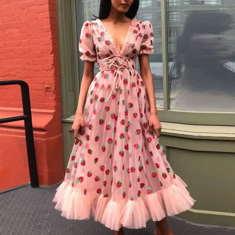 

2023 dress French strawberry sequin sweet mesh bandage slim fashion dress