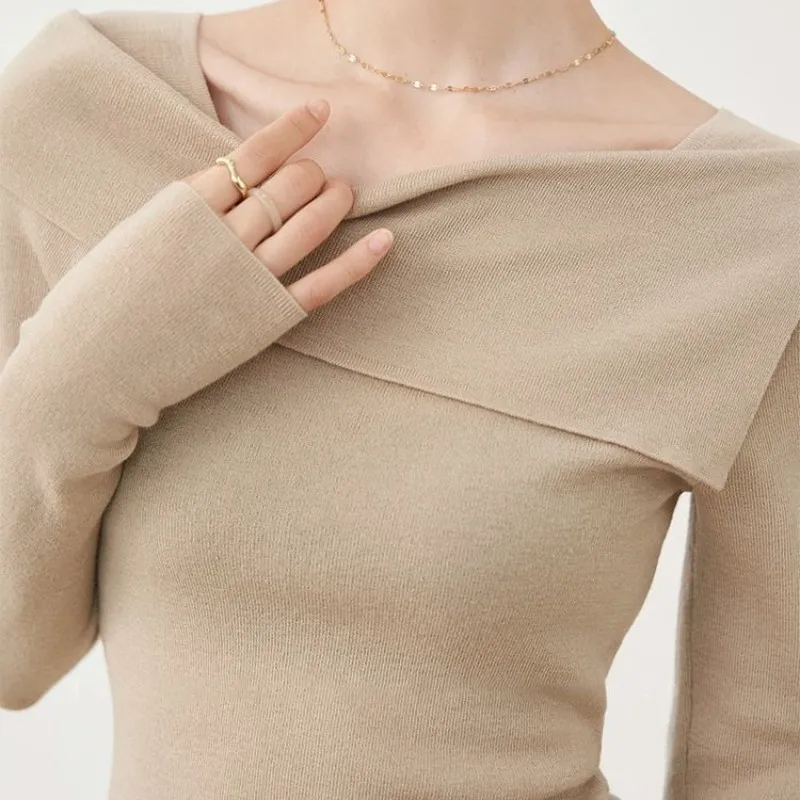 

French One Line Neck Polo Knit Women'S Autumn And Winter New Design Sense Elegant Slim Fit And Slim Top