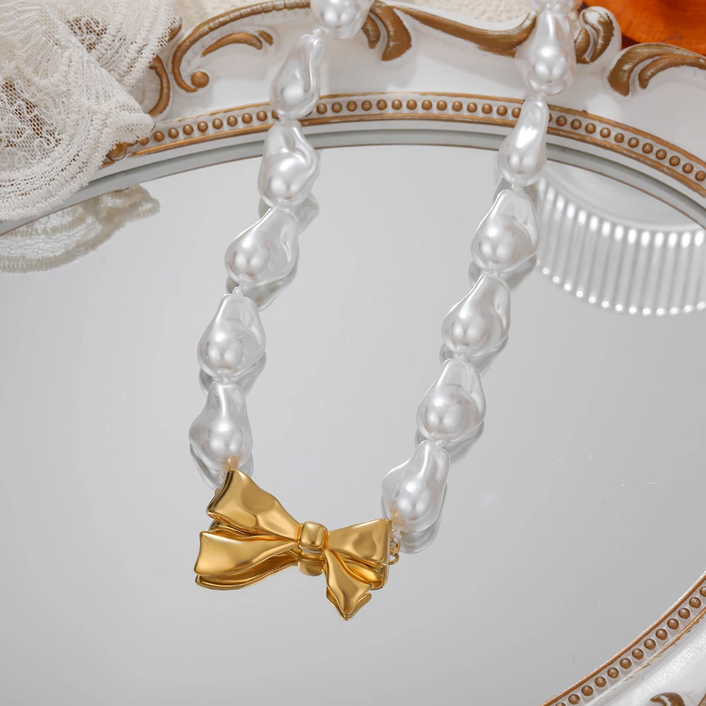 Elegant Irregular Baroque Pearl Bow Necklace for Women Handmade Weave Gold Color Bowknot Pearls Temperament Choker Party Jewelry